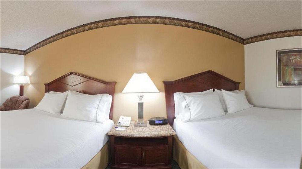 Holiday Inn Express Hotel & Suites Minneapolis-Golden Valley, An Ihg Hotel Exteriör bild